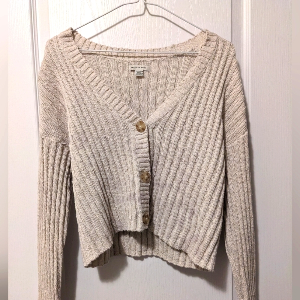 AE Cream Cropped Cardigan (knitwear)